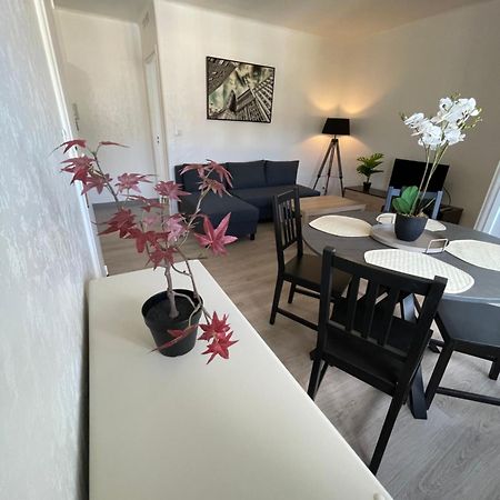 Appartement Renove Tout Equipe, Centre Ville, Proche De La Gare Et Commerce Flers  Exterior foto