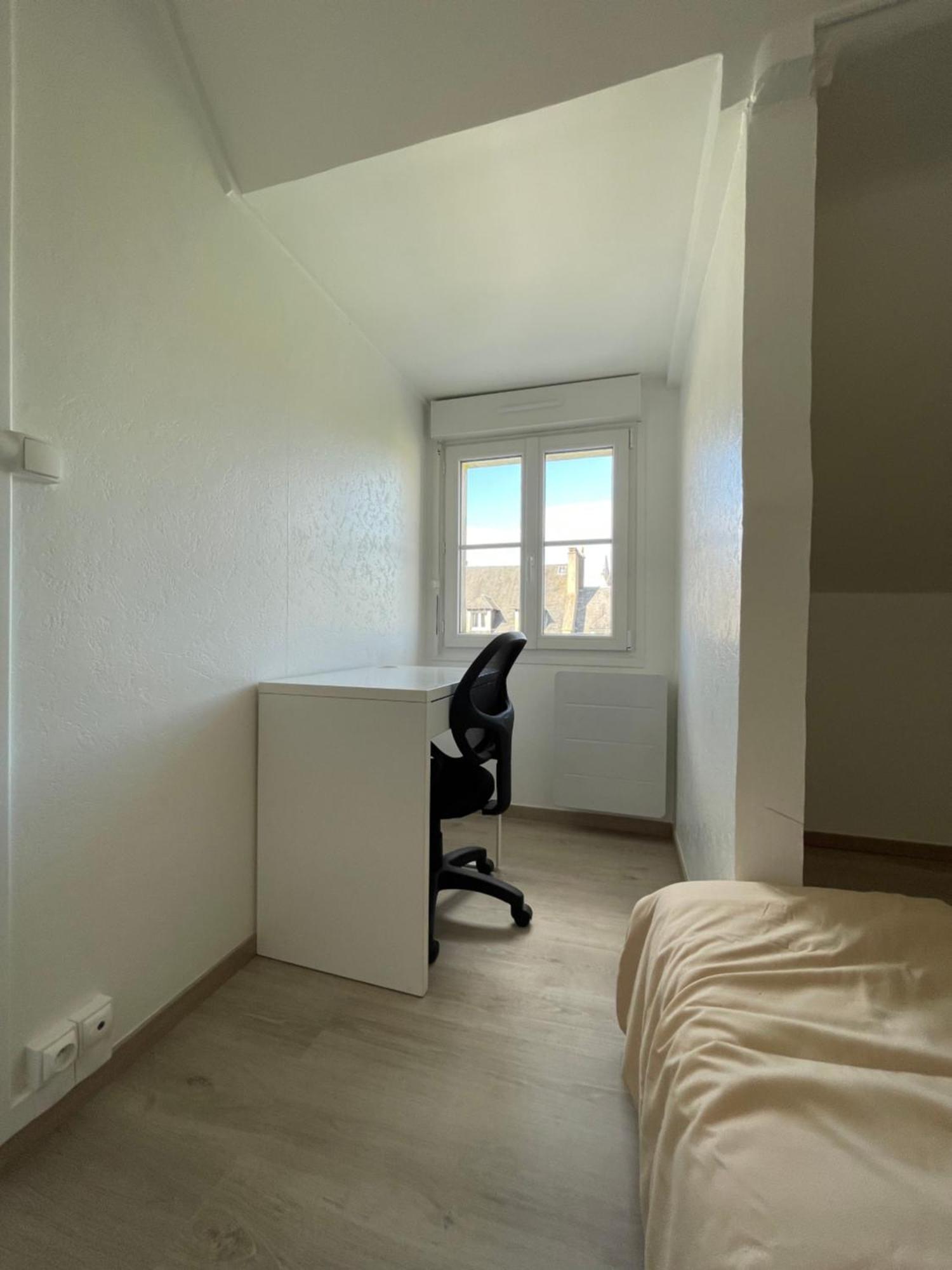 Appartement Renove Tout Equipe, Centre Ville, Proche De La Gare Et Commerce Flers  Exterior foto