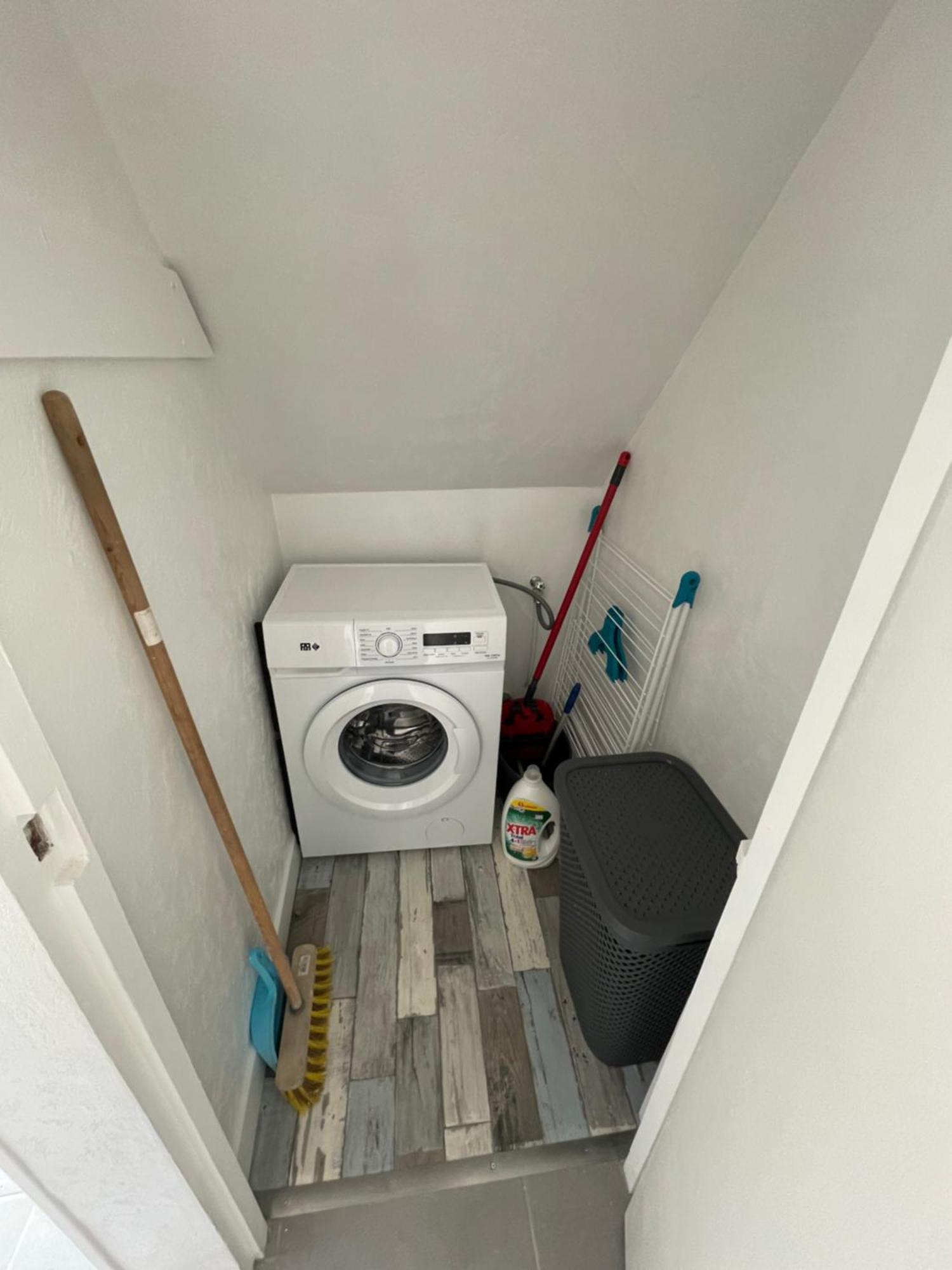 Appartement Renove Tout Equipe, Centre Ville, Proche De La Gare Et Commerce Flers  Exterior foto